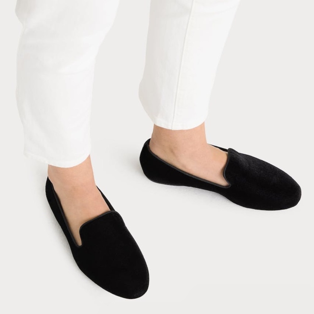 Birdies the starling black velvet round flats